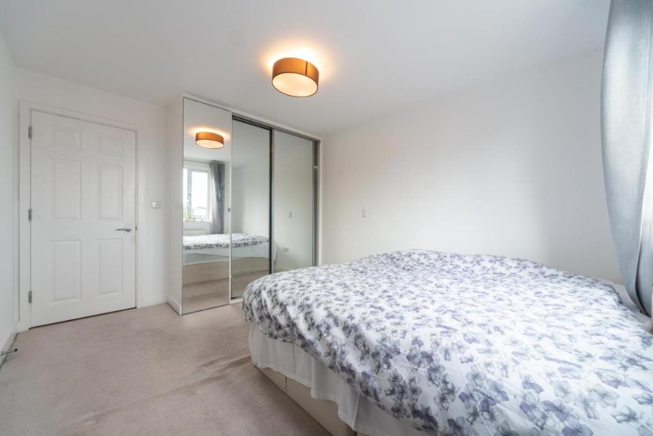 Lovely Penthouse Near Canary Wharf ロンドン エクステリア 写真